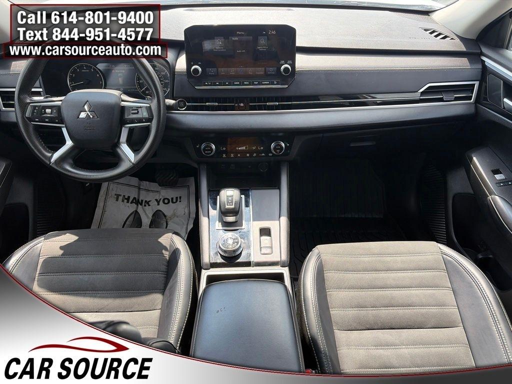 Mitsubishi Outlander  2024