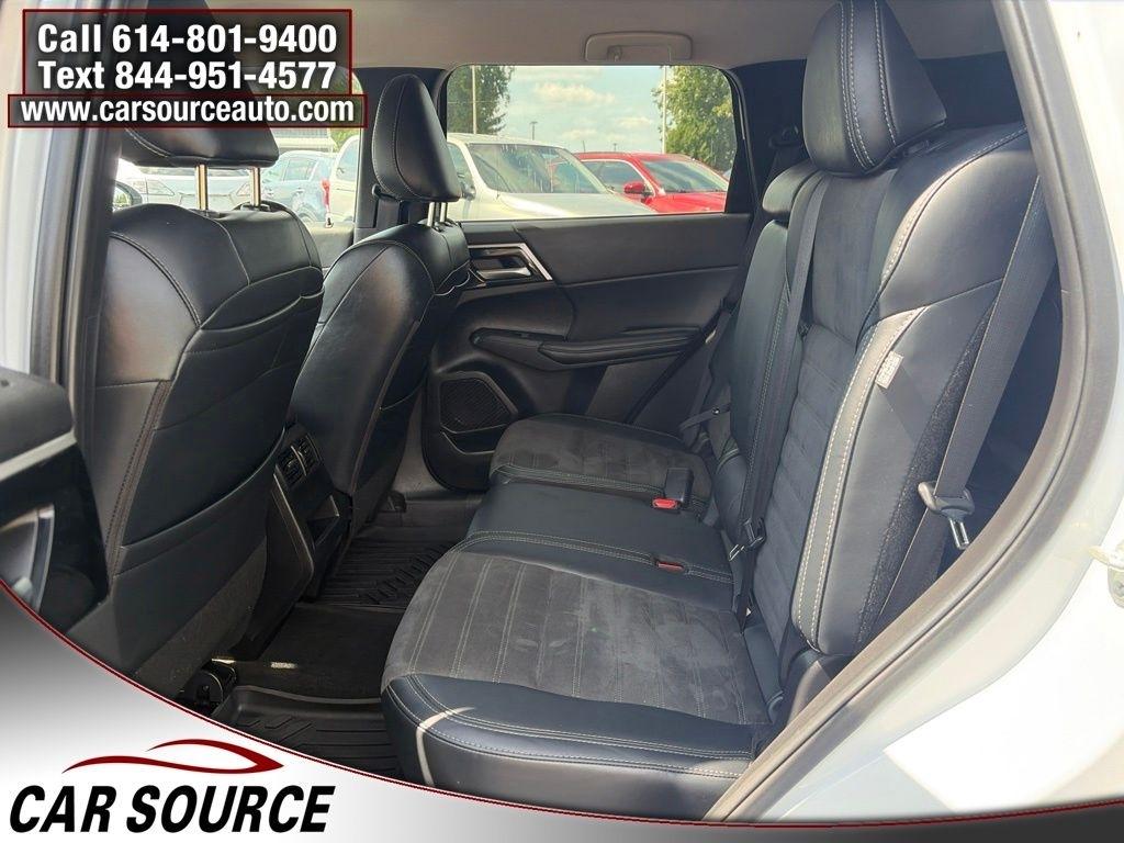 Mitsubishi Outlander  2024