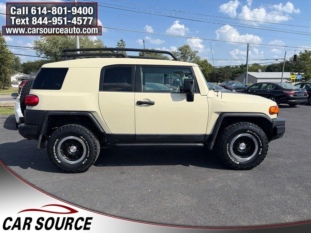 Toyota FJ Cruiser  2010