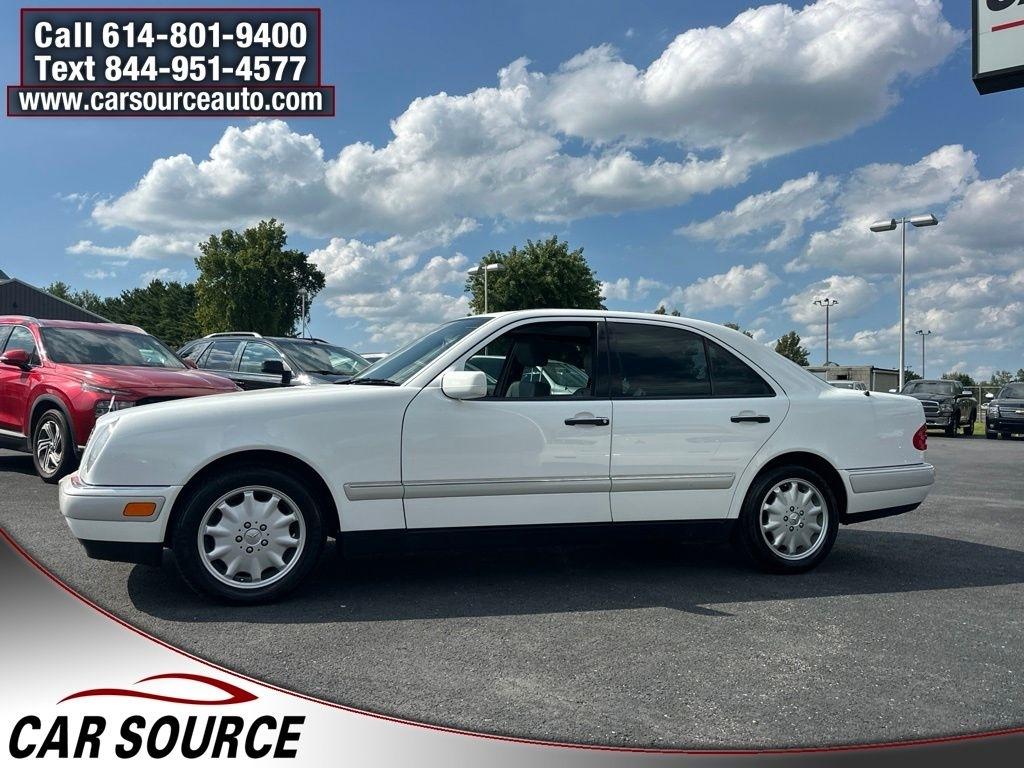 Mercedes-Benz E Class  1996