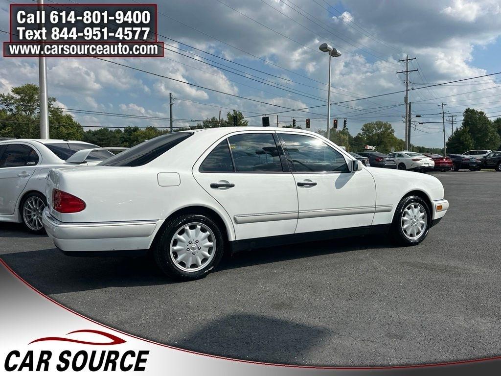Mercedes-Benz E Class  1996