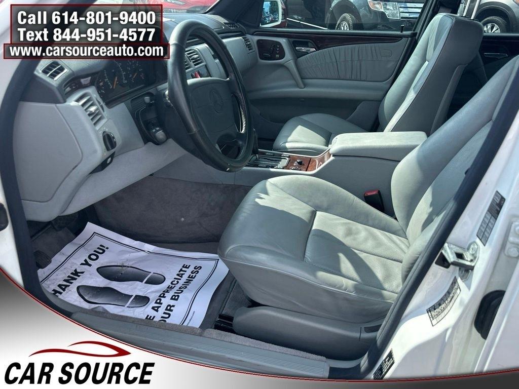 Mercedes-Benz E Class  1996