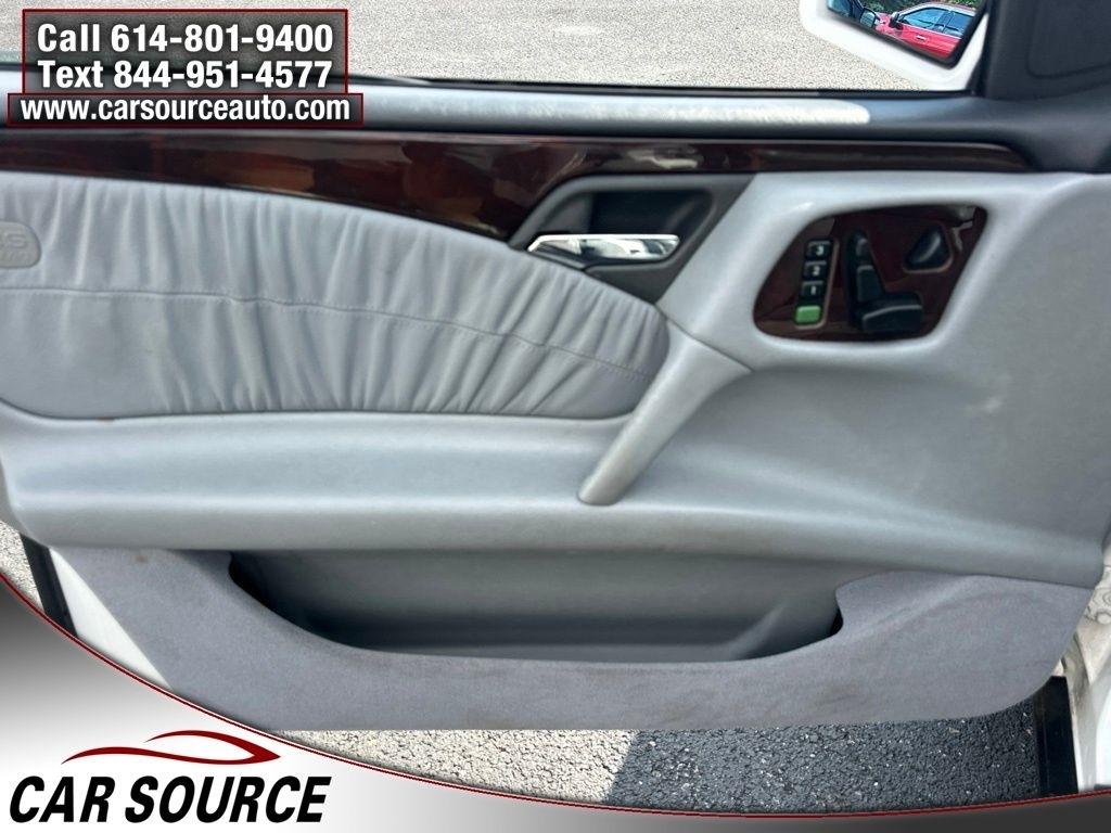 Mercedes-Benz E Class  1996