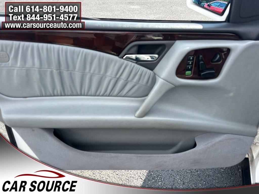 Mercedes-Benz E Class  1996