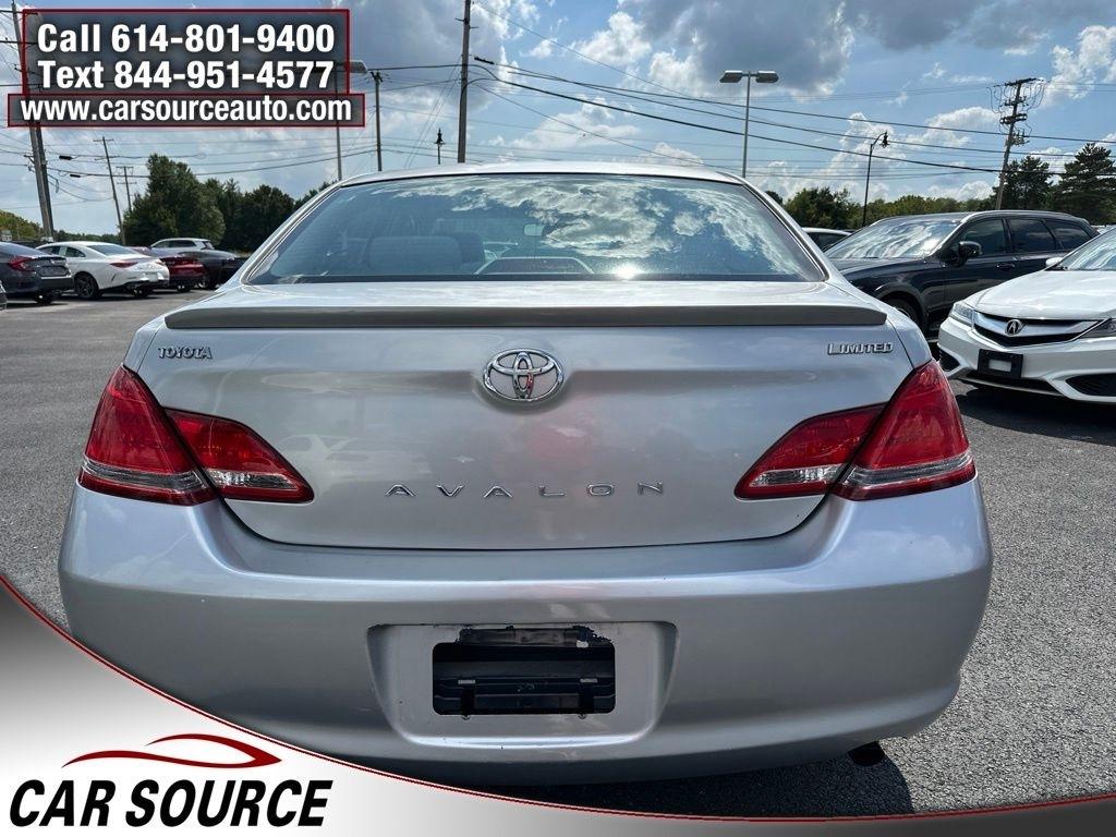 Toyota Avalon  2006