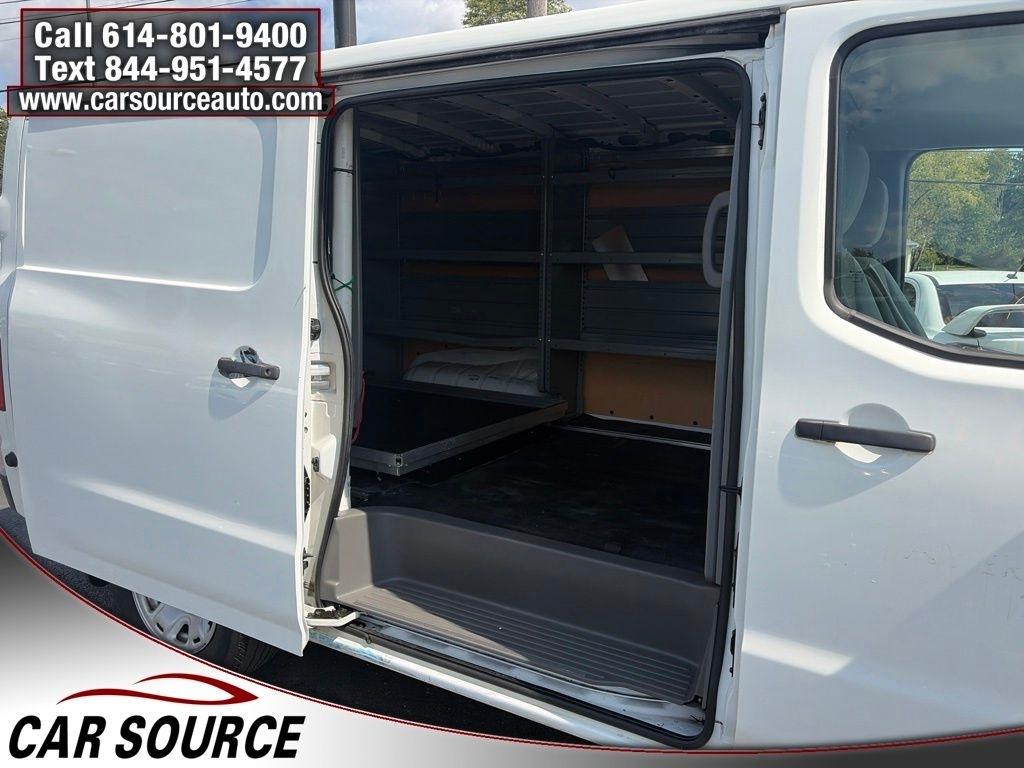 Nissan NV Cargo  2018