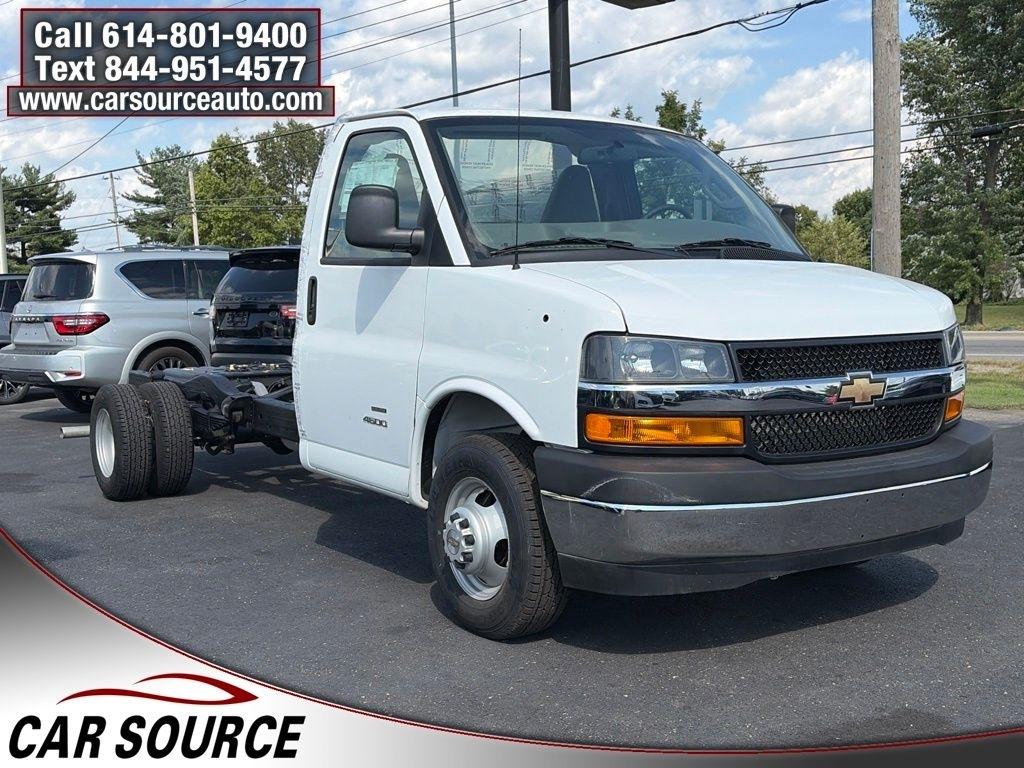 Chevrolet Express Commercial Cutaway  2023