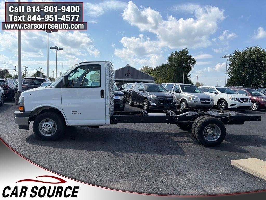 Chevrolet Express Commercial Cutaway  2023