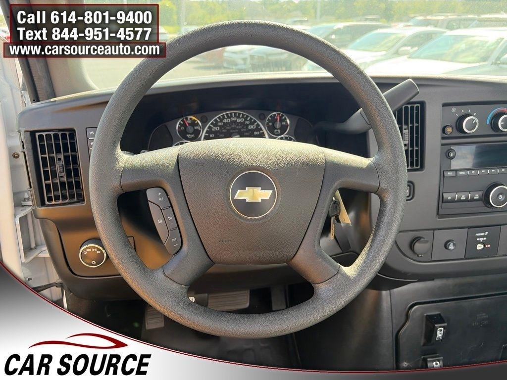 Chevrolet Express Commercial Cutaway  2023