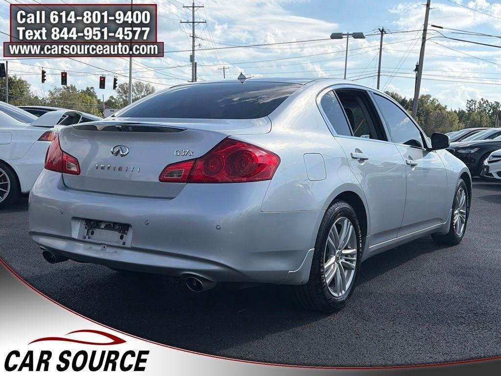 Infiniti G37 Sedan  2012