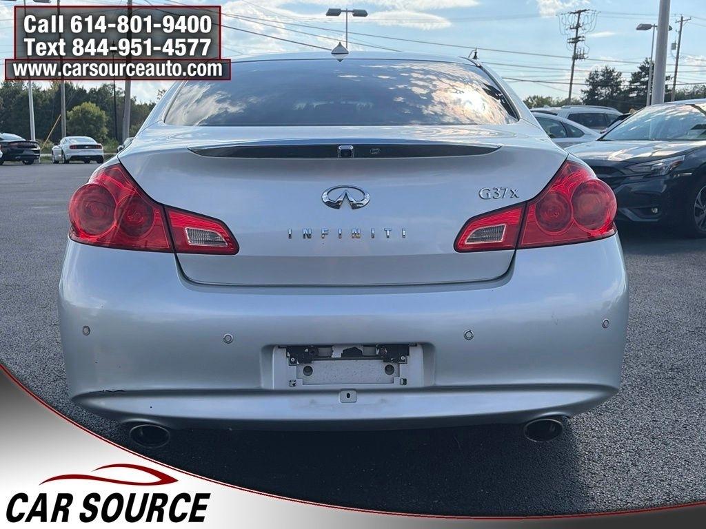 Infiniti G37 Sedan  2012