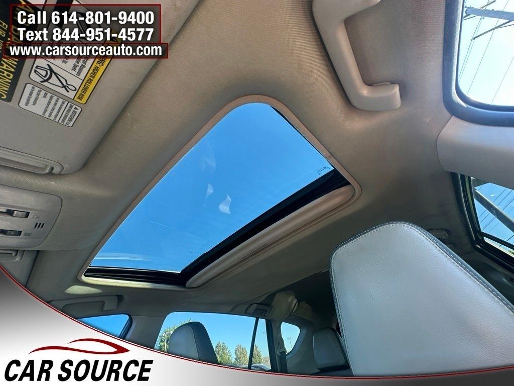 Toyota RAV4  2014
