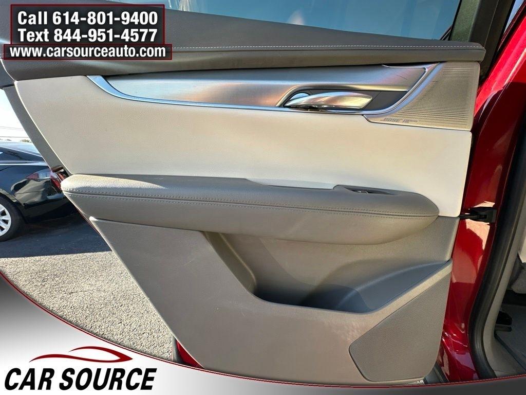 Cadillac XT5  2021