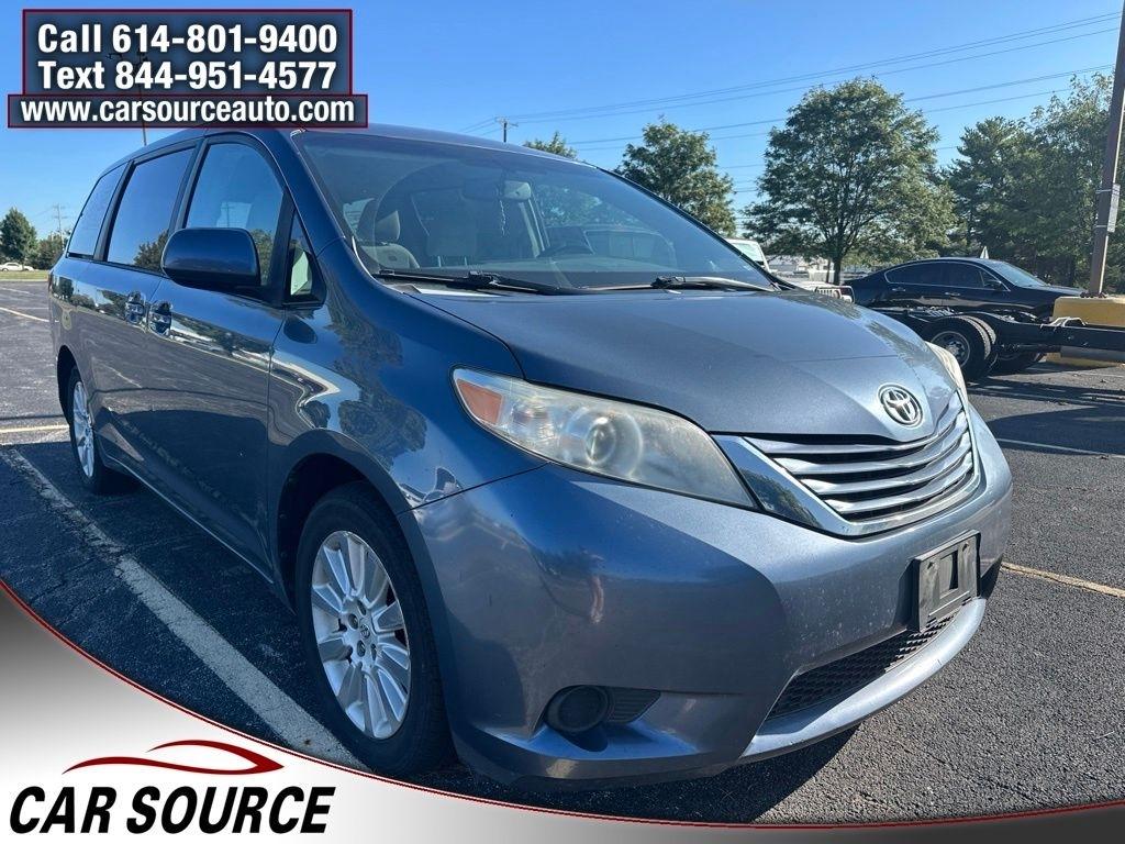 Toyota Sienna  2015