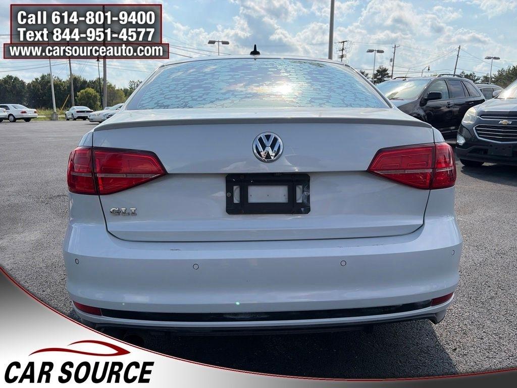Volkswagen Jetta  2017