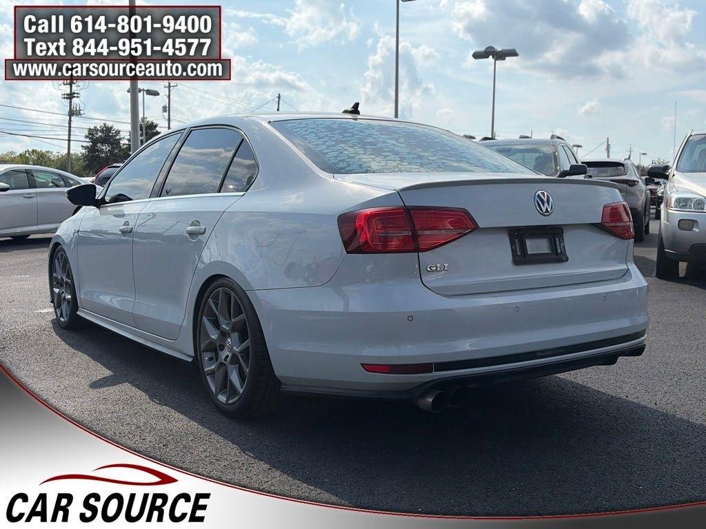 Volkswagen Jetta  2017
