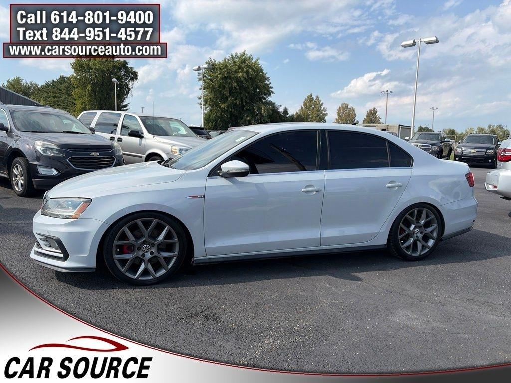 Volkswagen Jetta  2017