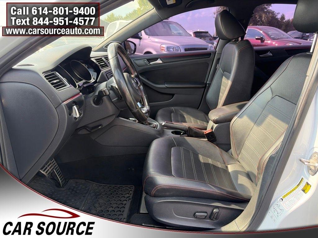 Volkswagen Jetta  2017