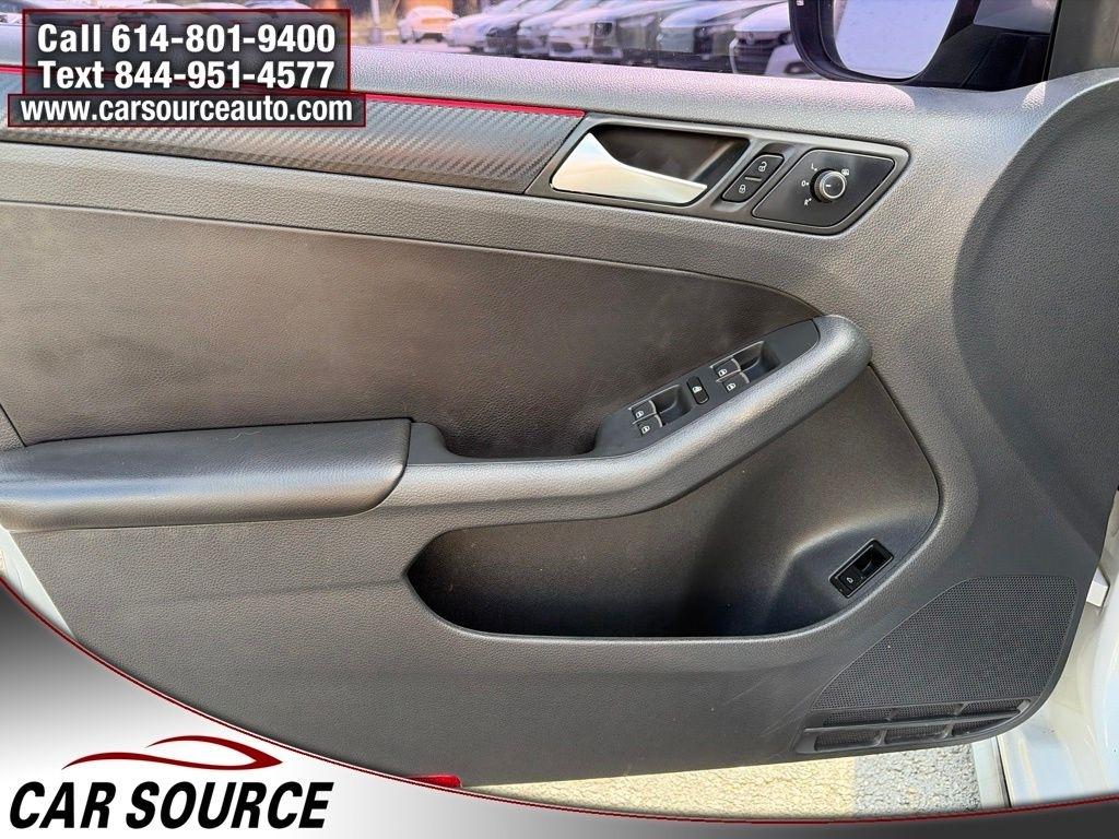 Volkswagen Jetta  2017
