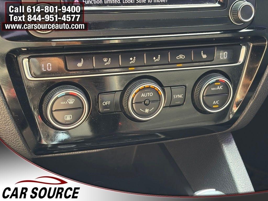 Volkswagen Jetta  2017