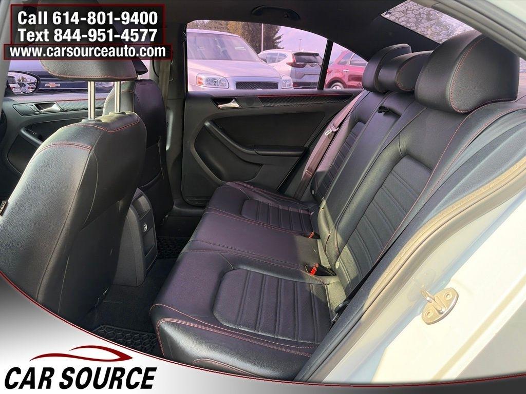 Volkswagen Jetta  2017
