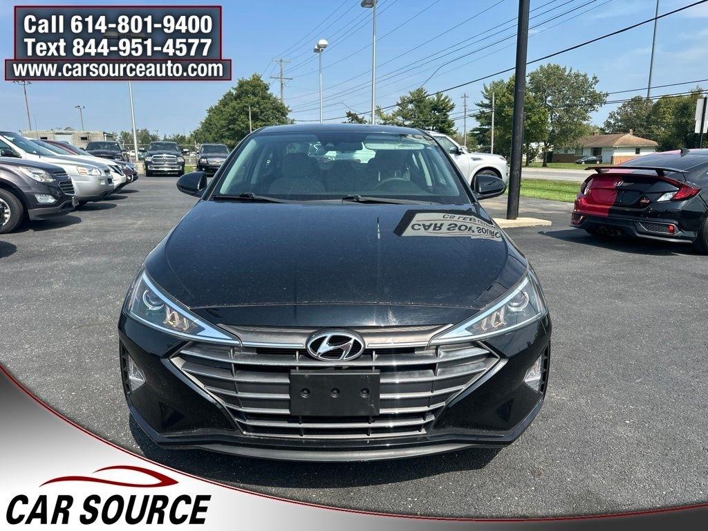 Hyundai Elantra  2020
