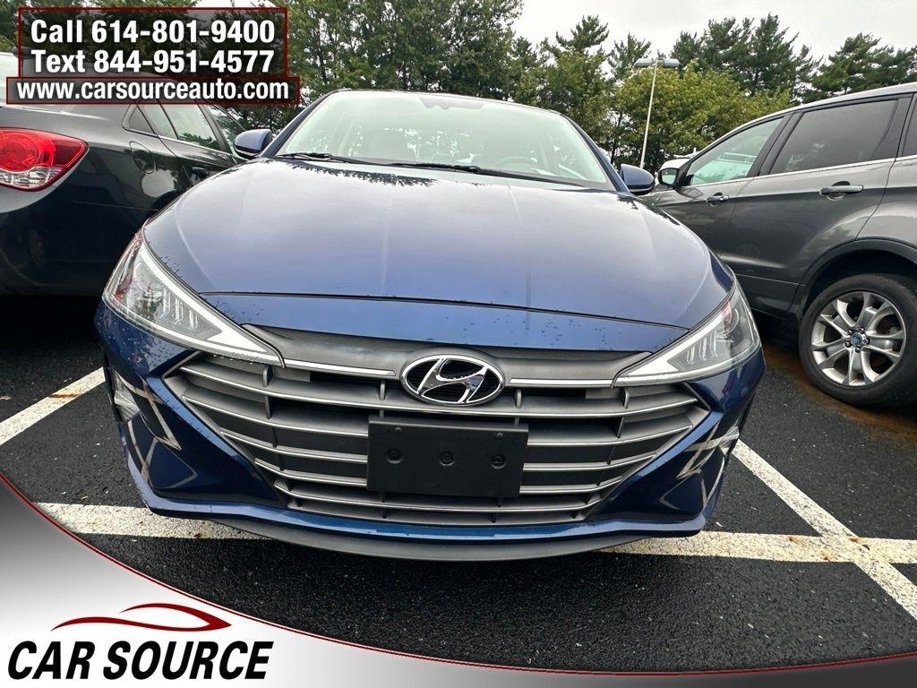 Hyundai Elantra  2020