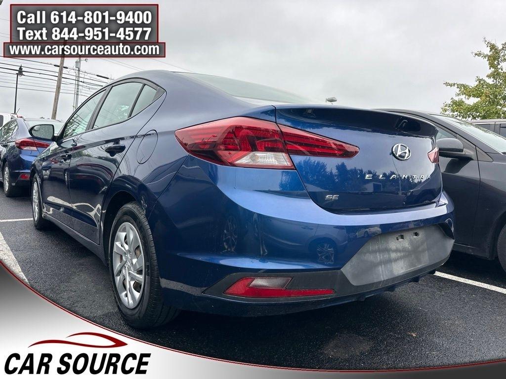 Hyundai Elantra  2020