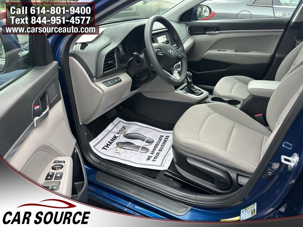 Hyundai Elantra  2020