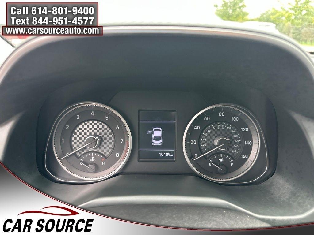 Hyundai Elantra  2020