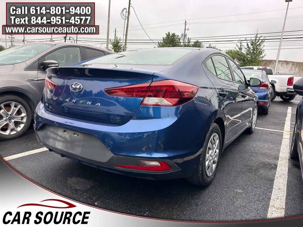 Hyundai Elantra  2020