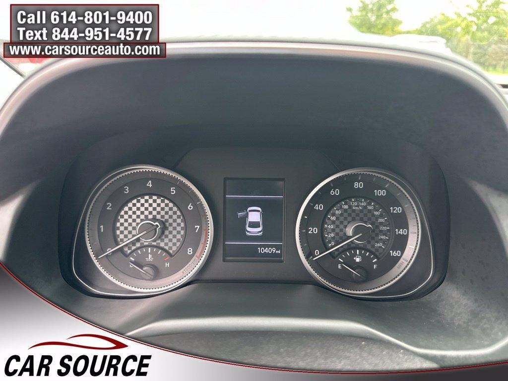 Hyundai Elantra  2020