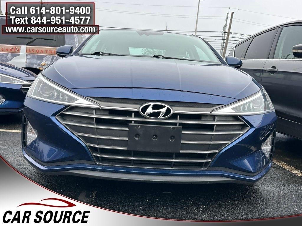 Hyundai Elantra  2020