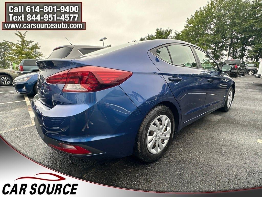 Hyundai Elantra  2020