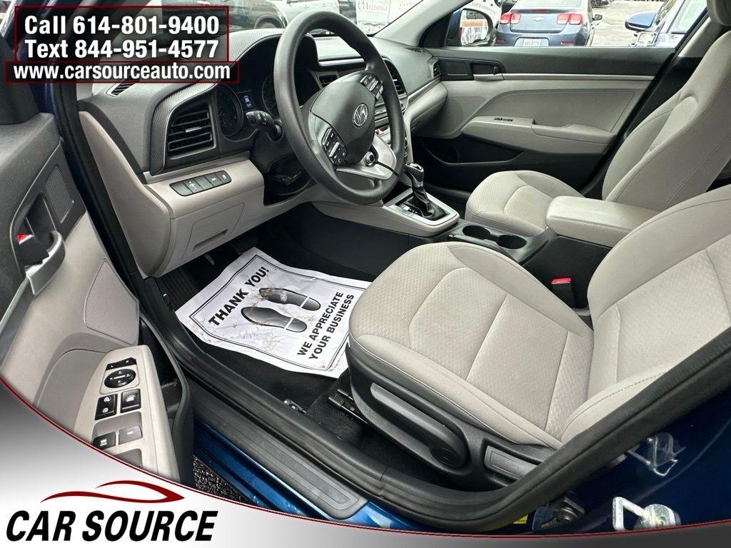 Hyundai Elantra  2020