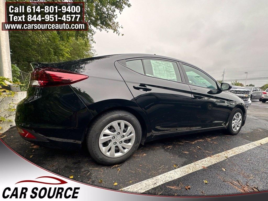 Hyundai Elantra  2020