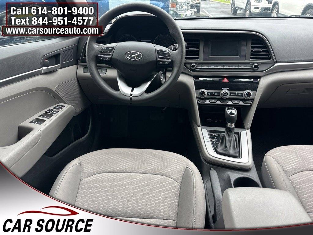 Hyundai Elantra  2020