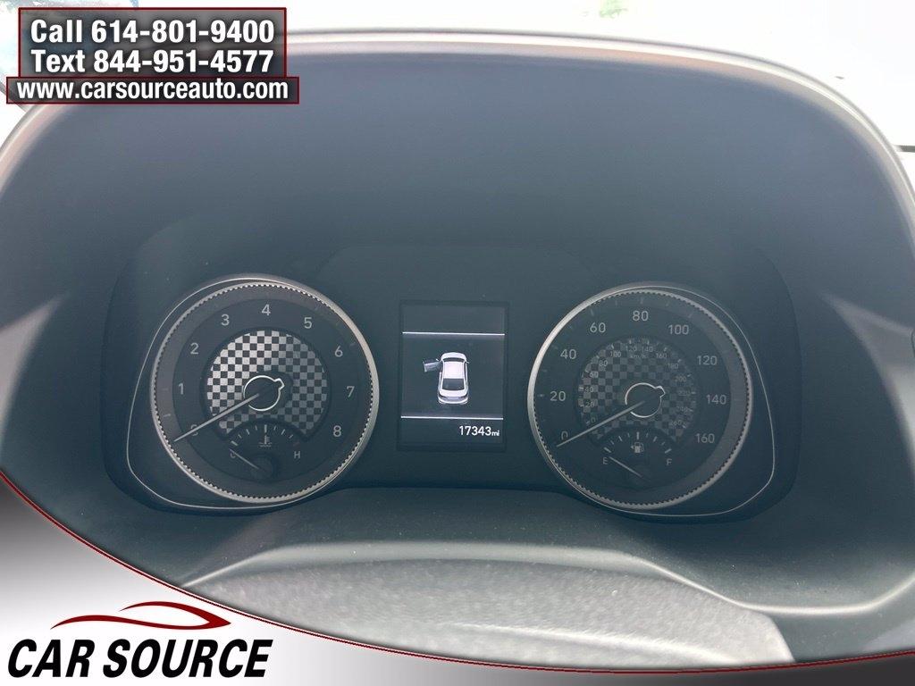 Hyundai Elantra  2020