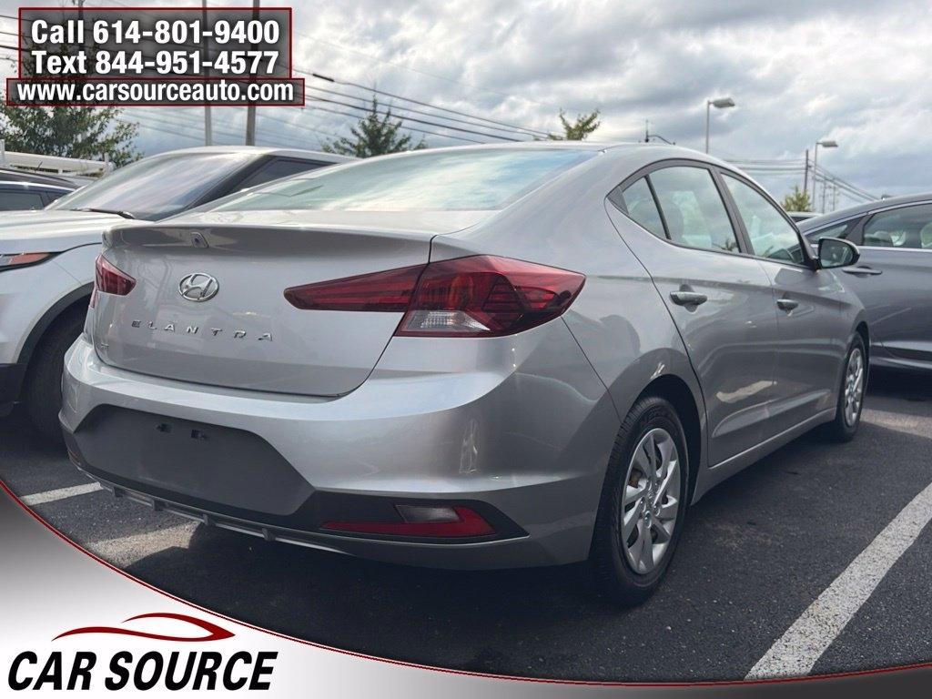 Hyundai Elantra  2020