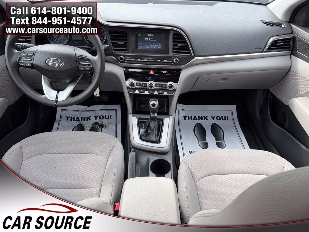Hyundai Elantra  2020