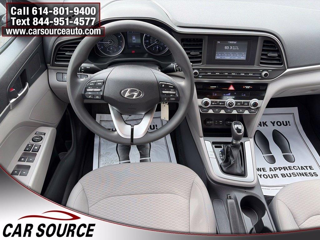 Hyundai Elantra  2020