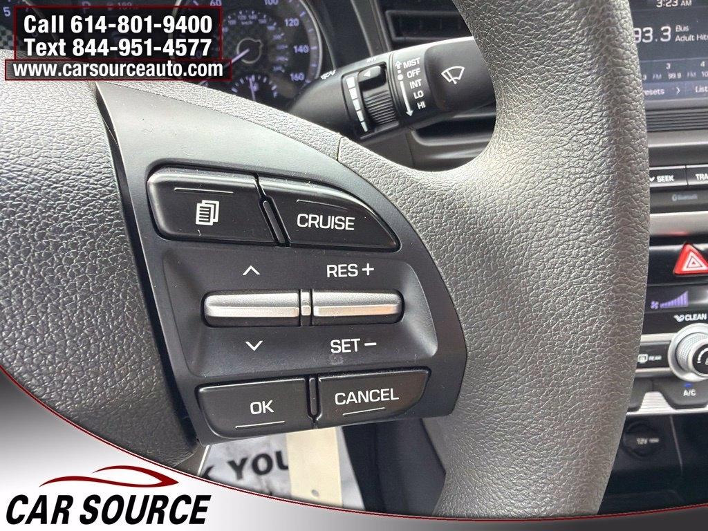 Hyundai Elantra  2020