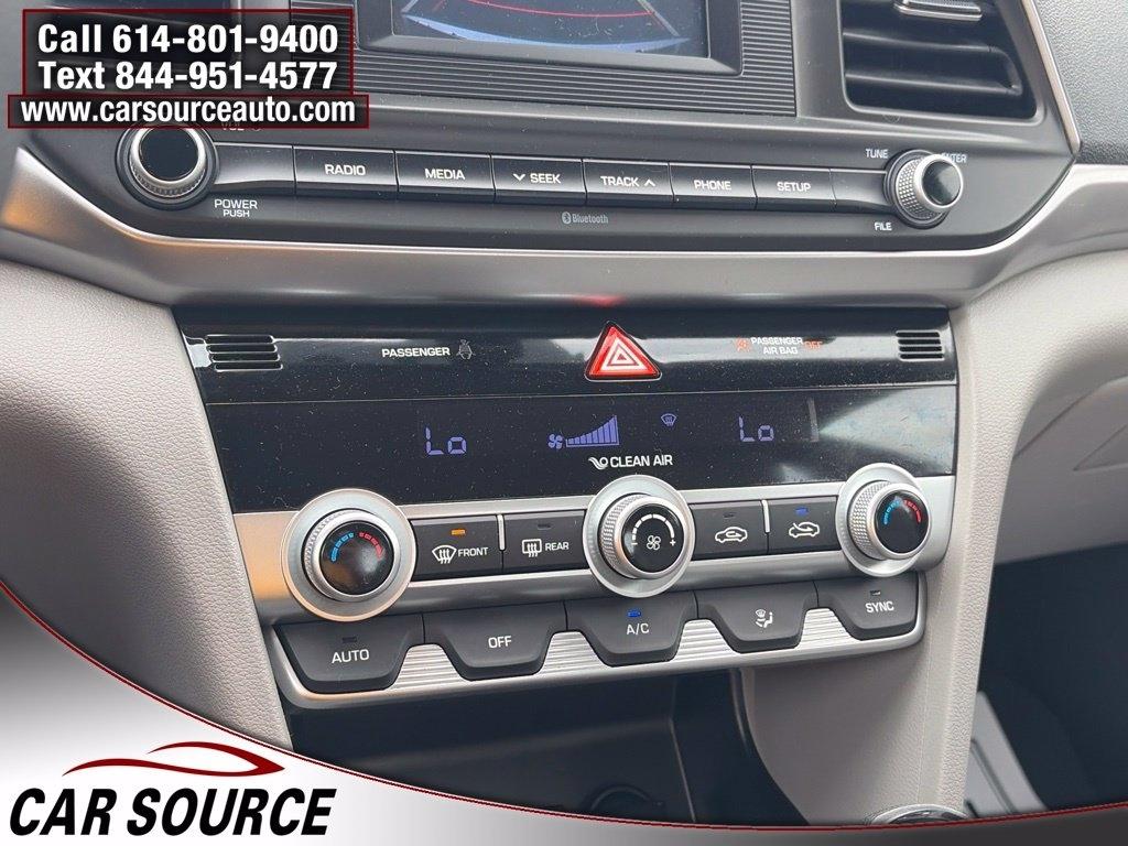 Hyundai Elantra  2020