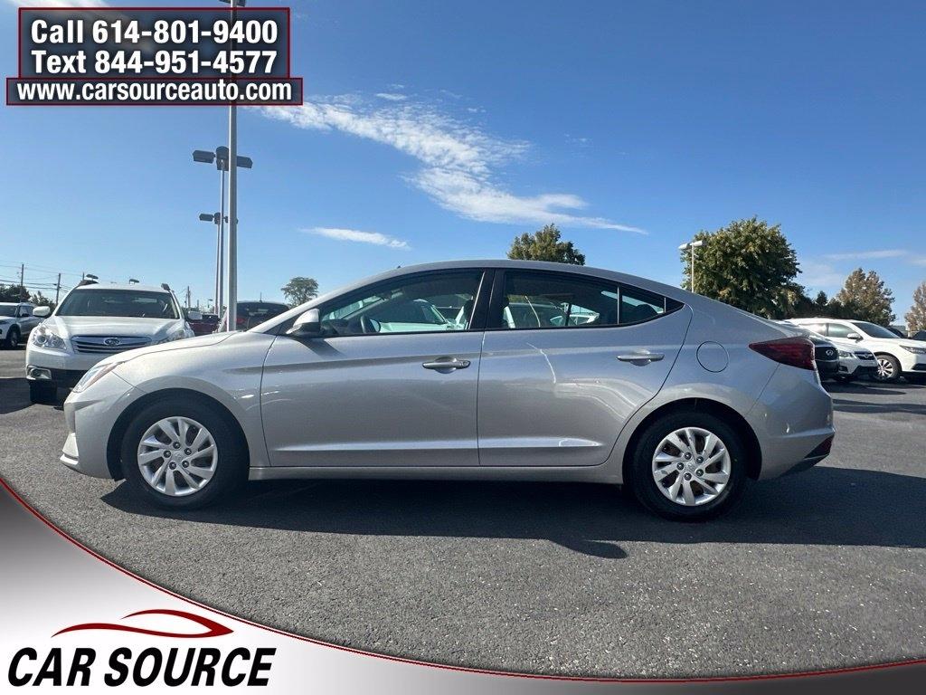 Hyundai Elantra  2020