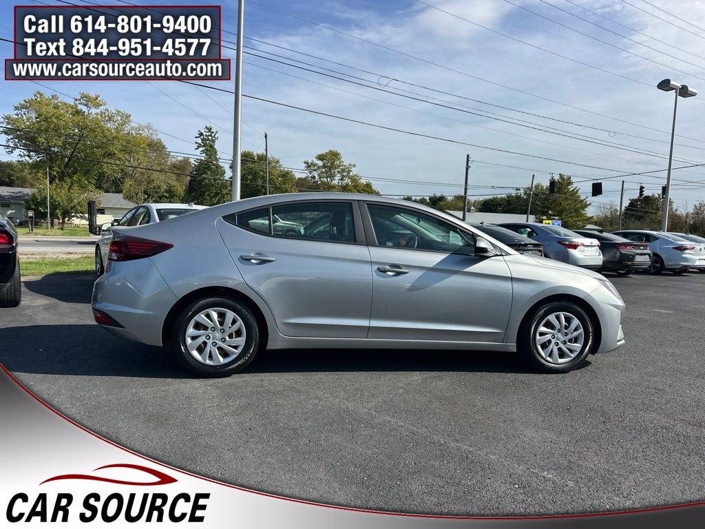 Hyundai Elantra  2020