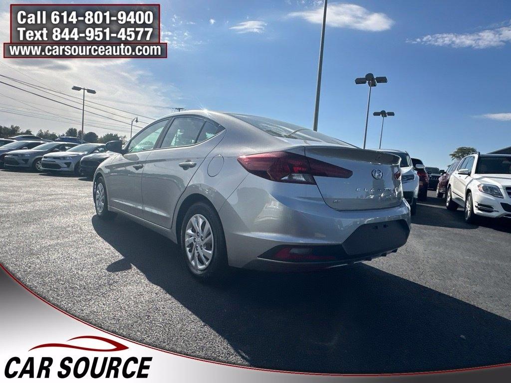 Hyundai Elantra  2020