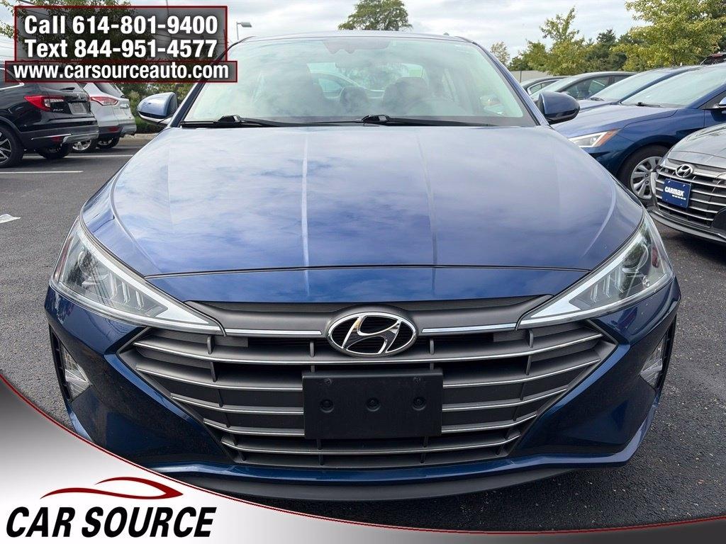Hyundai Elantra  2020