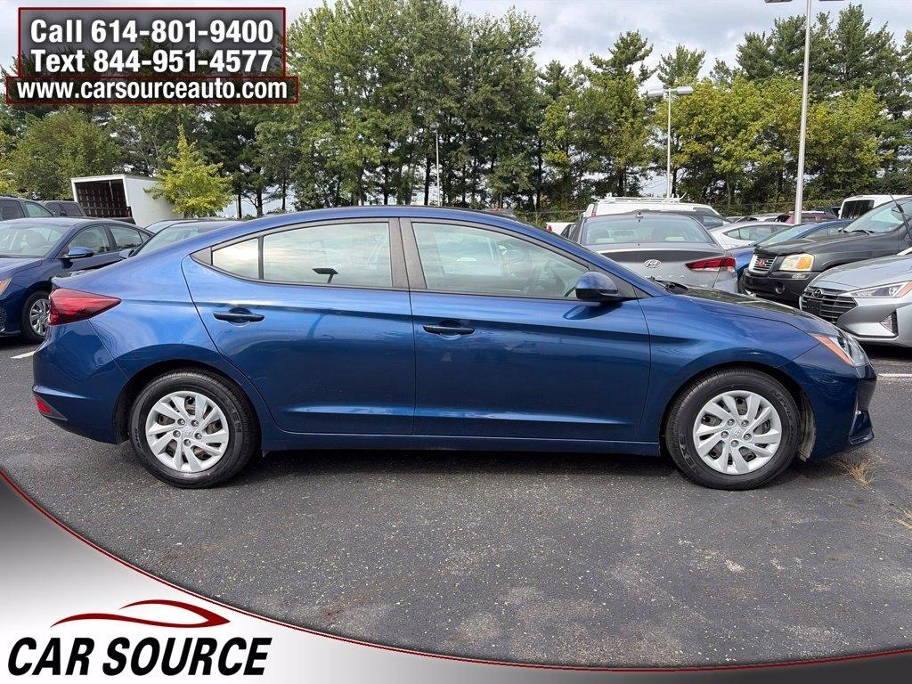 Hyundai Elantra  2020