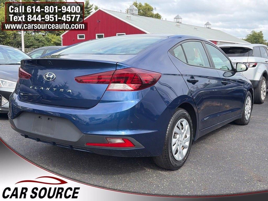 Hyundai Elantra  2020