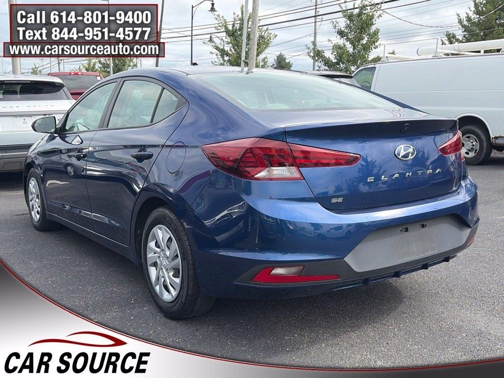 Hyundai Elantra  2020